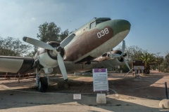 Douglas DC-3/C-47
