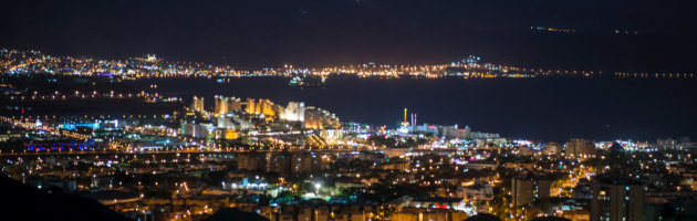 Eilat bei Nacht