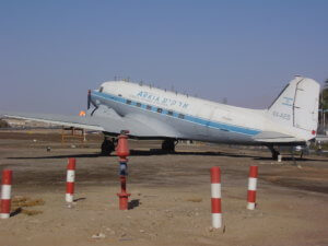 Dakota DC 3 auf dem Flughafen von Elat